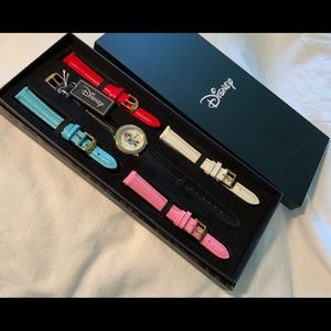 Original Disney watch with Mini Mouse. Japanese movement.Extra colored s…